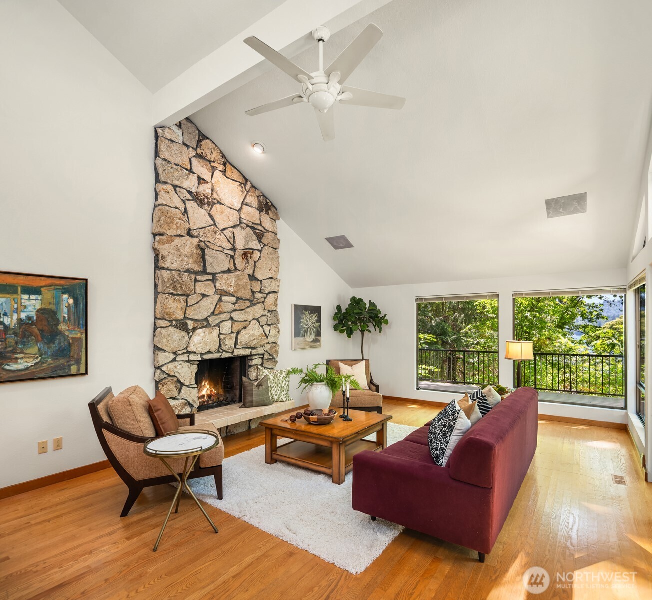 4336 E Mercer Way Property Photo 14