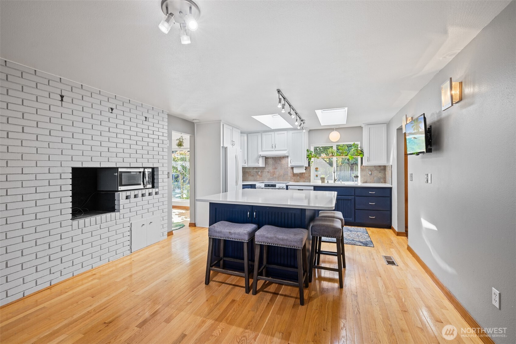 142 W Columbus Avenue Property Photo 11