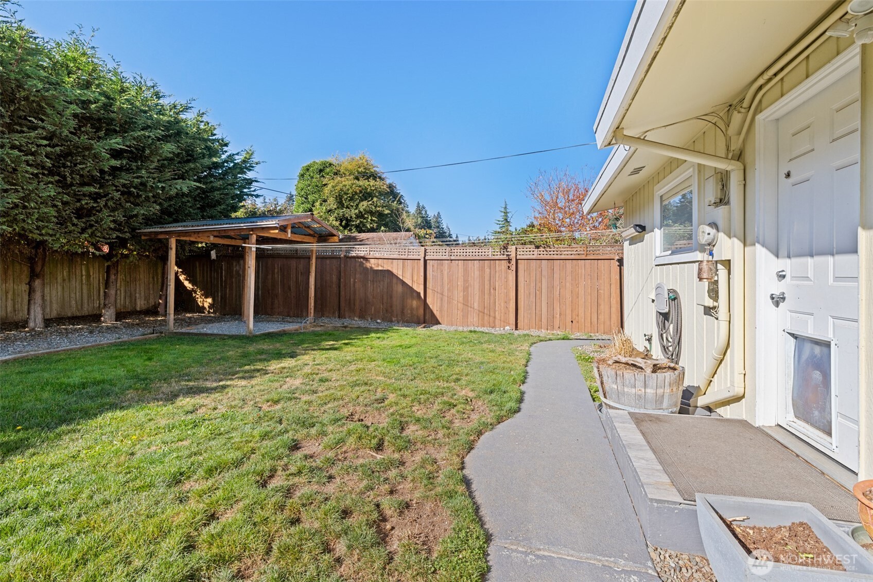 142 W Columbus Avenue Property Photo 31