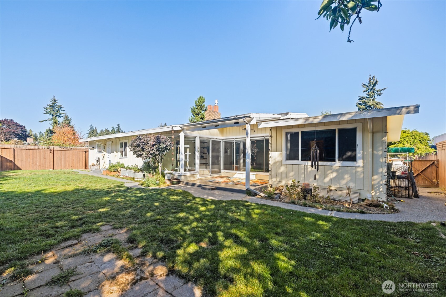 142 W Columbus Avenue Property Photo 34