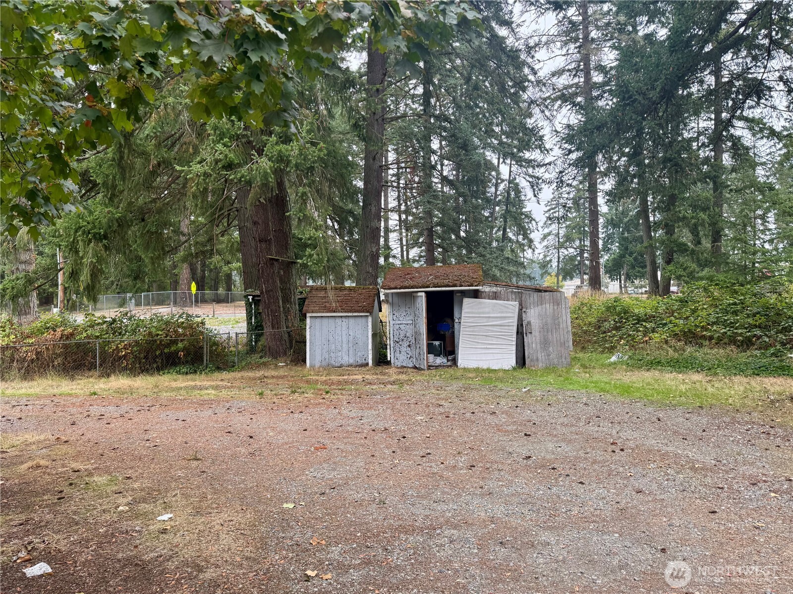 1115 168th Street Property Photo 8