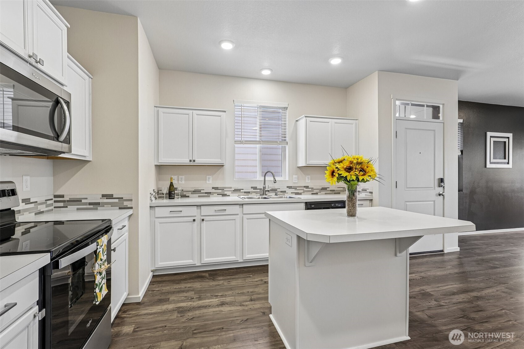 442 Ne 71st Street Property Photo 11