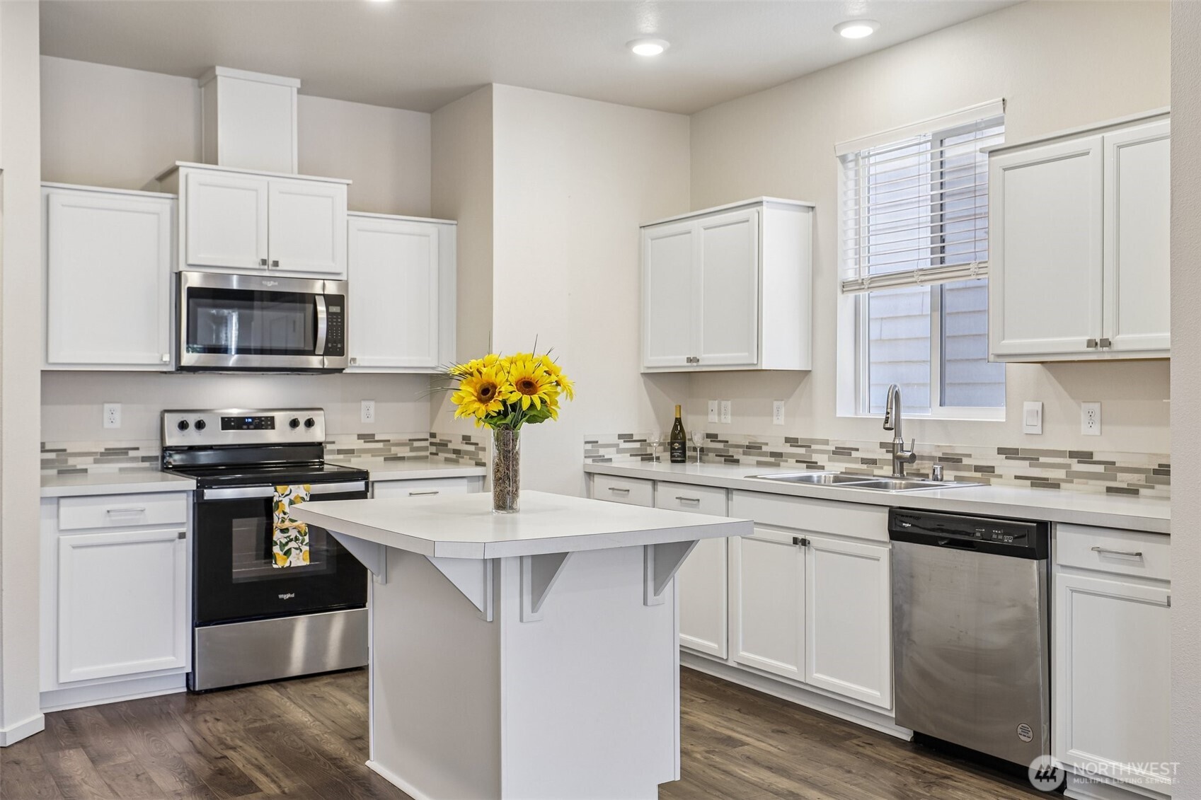 442 Ne 71st Street Property Photo 15