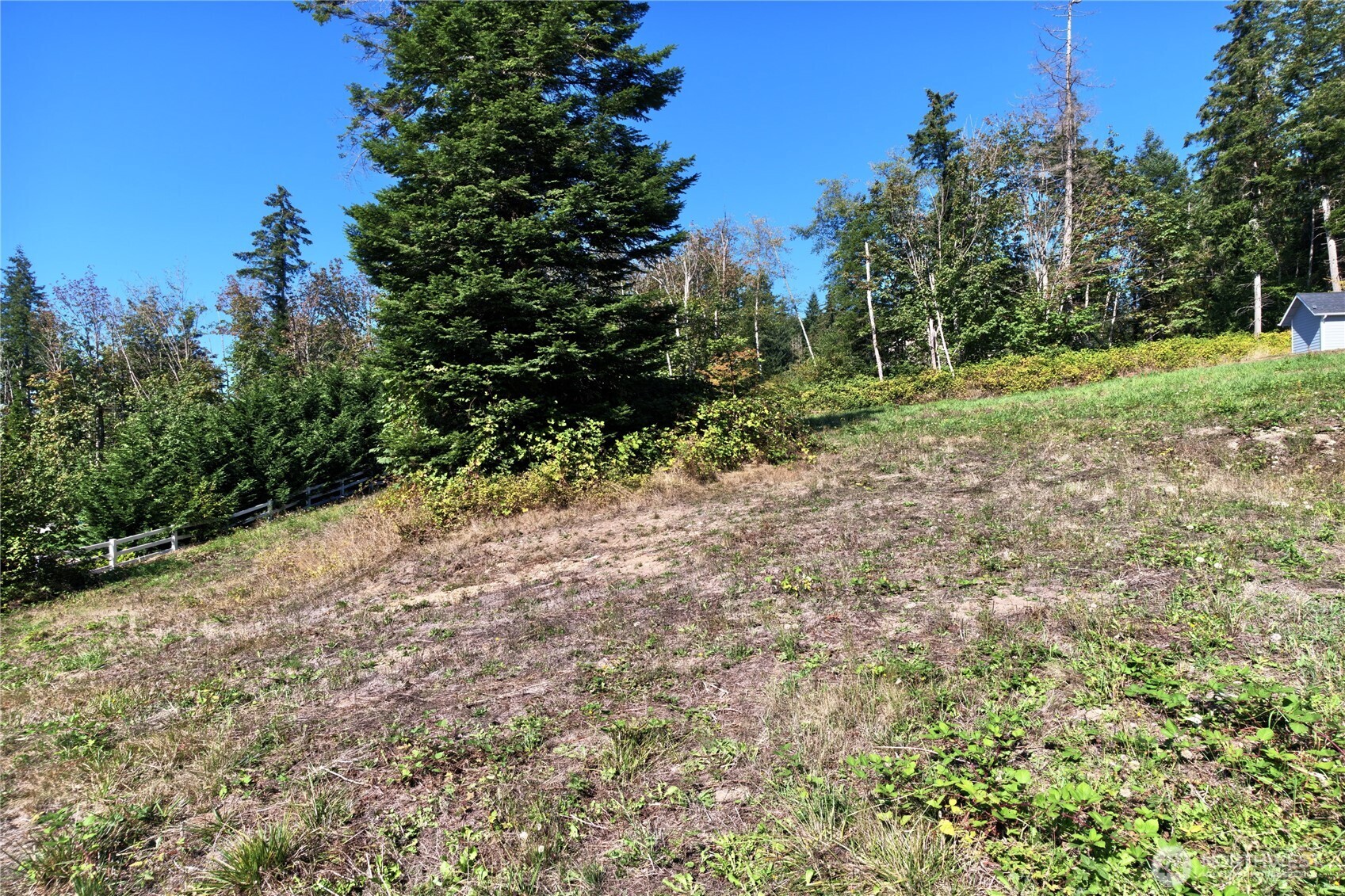 22979 Methow Court Property Photo 3