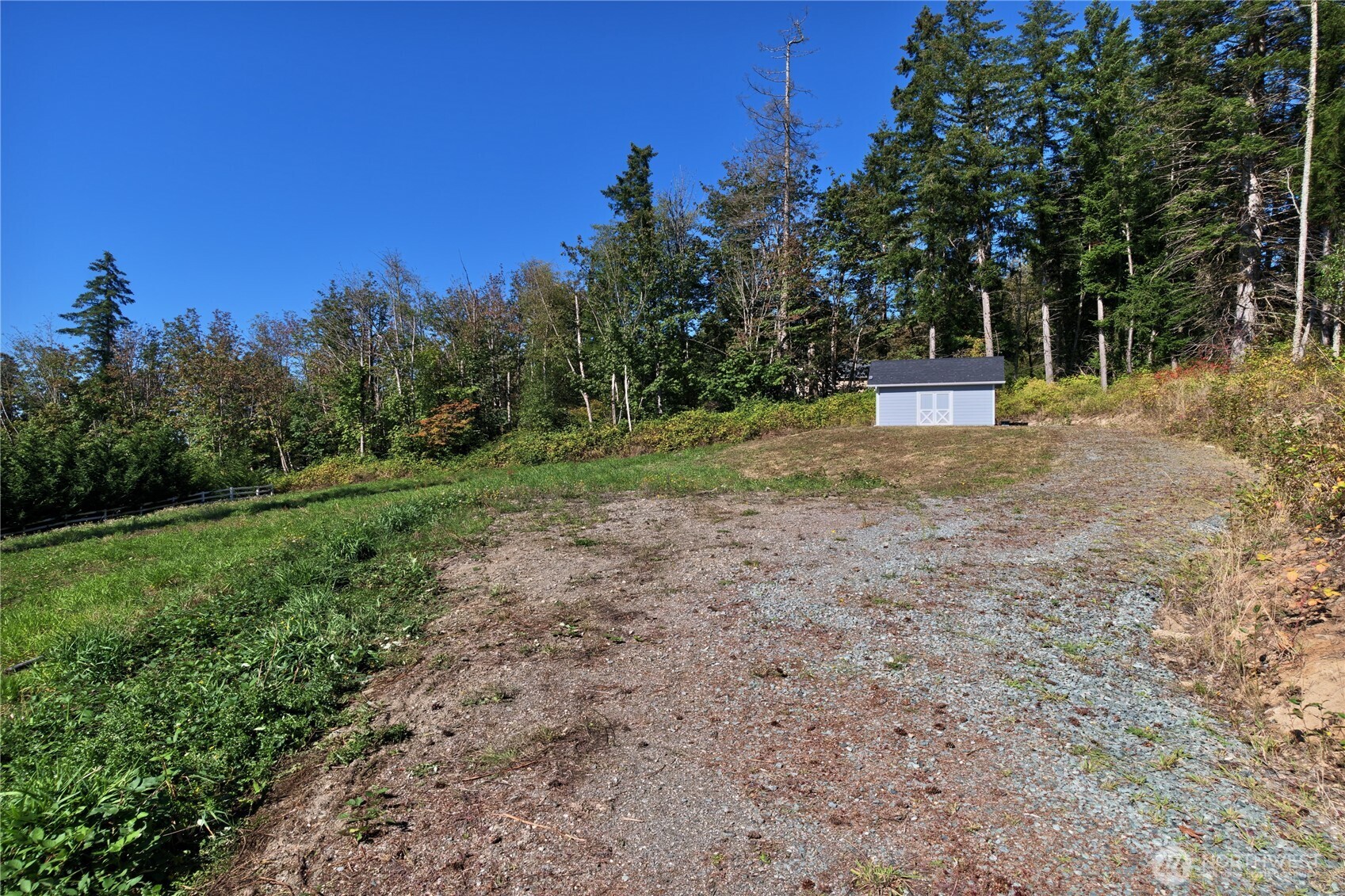 22979 Methow Court Property Photo 9