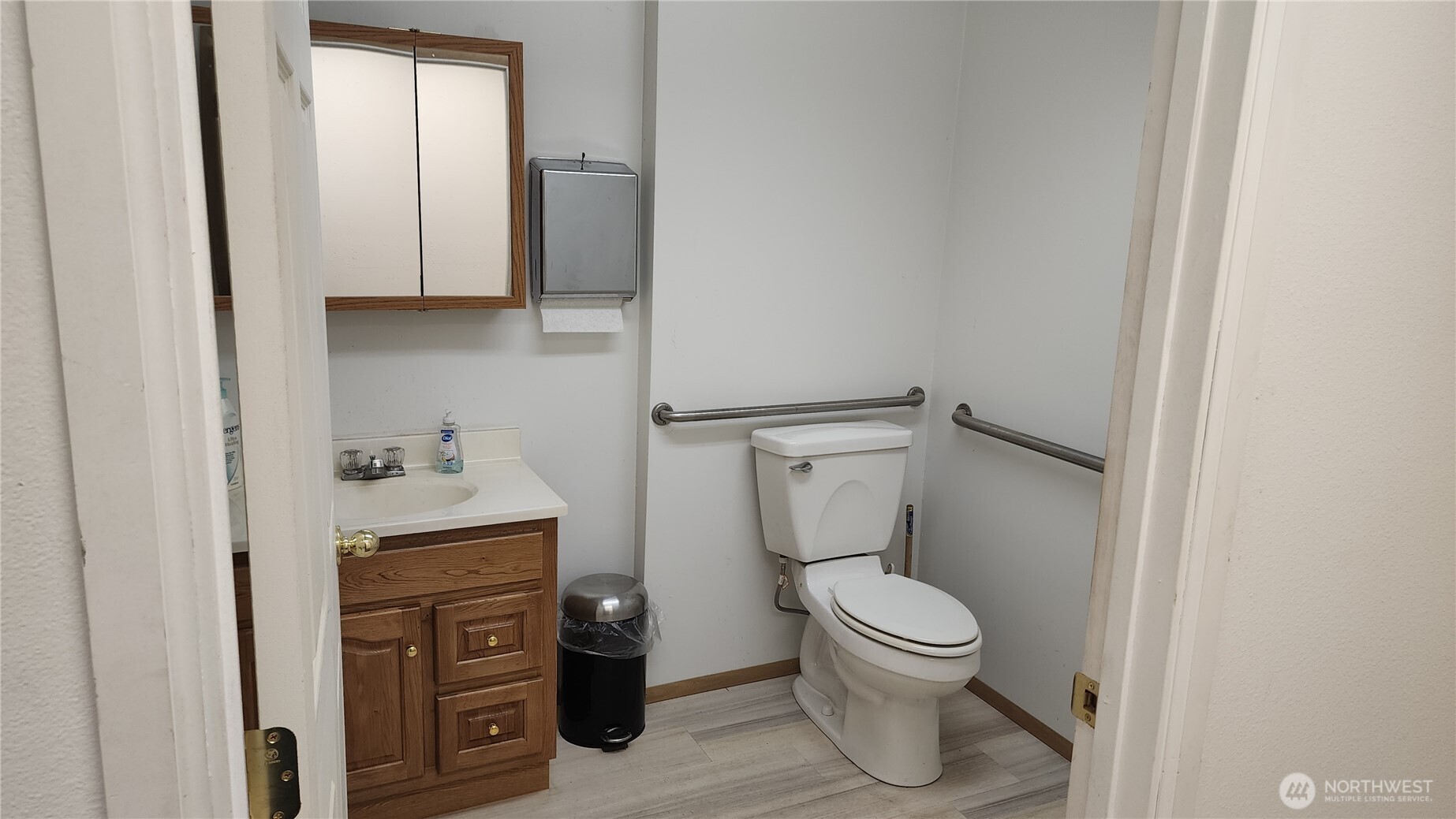 314 E 5th Street Property Photo 33