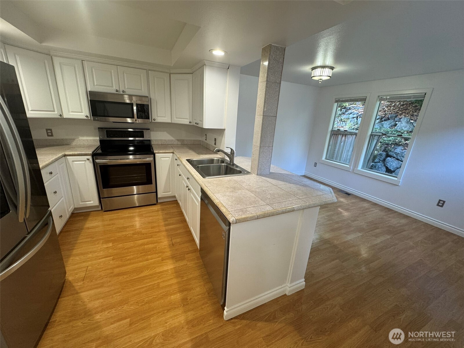 4181 244th Place Property Photo 9