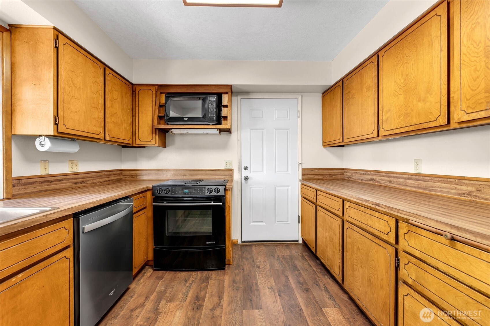 34100 Nw Pacific Highway Property Photo 16