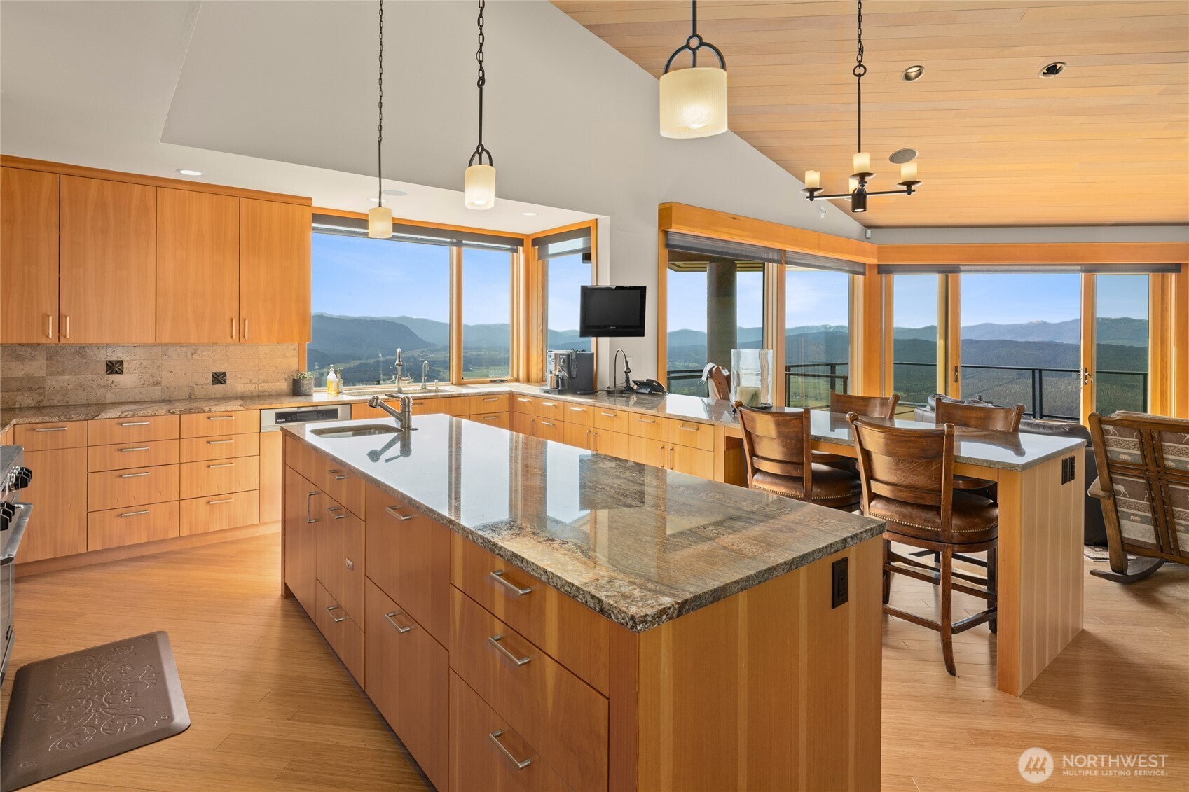 3653 Hart Road Property Photo 8