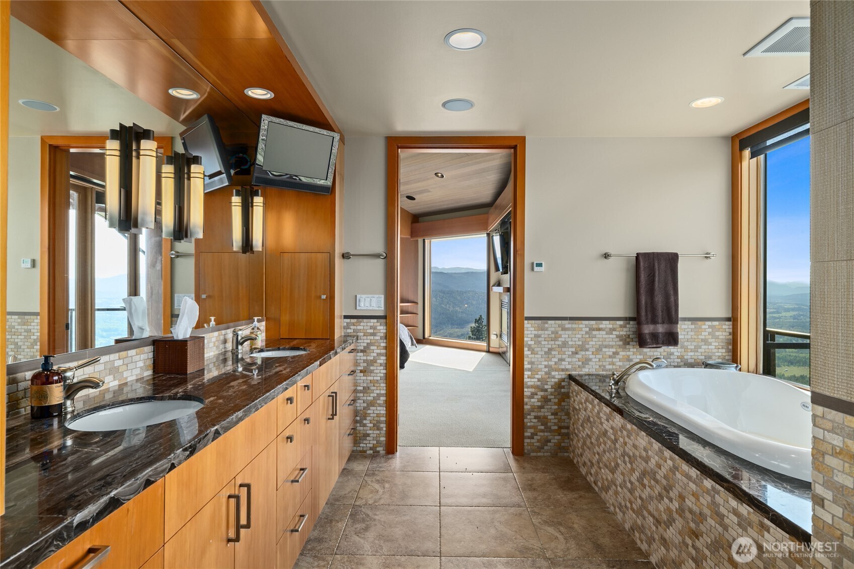 3653 Hart Road Property Photo 19