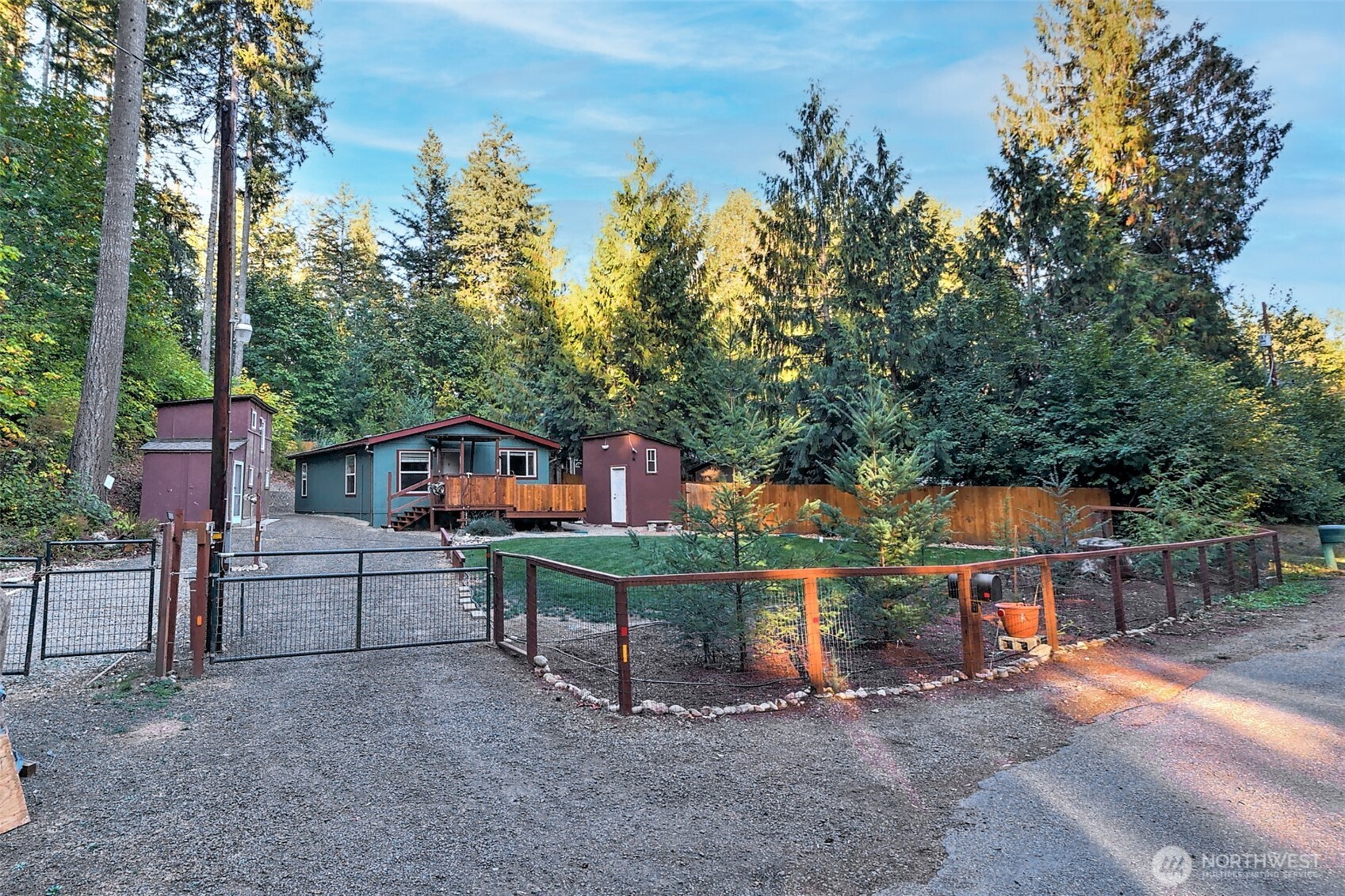 2070 Ne Tahuya River Drive Property Photo 5
