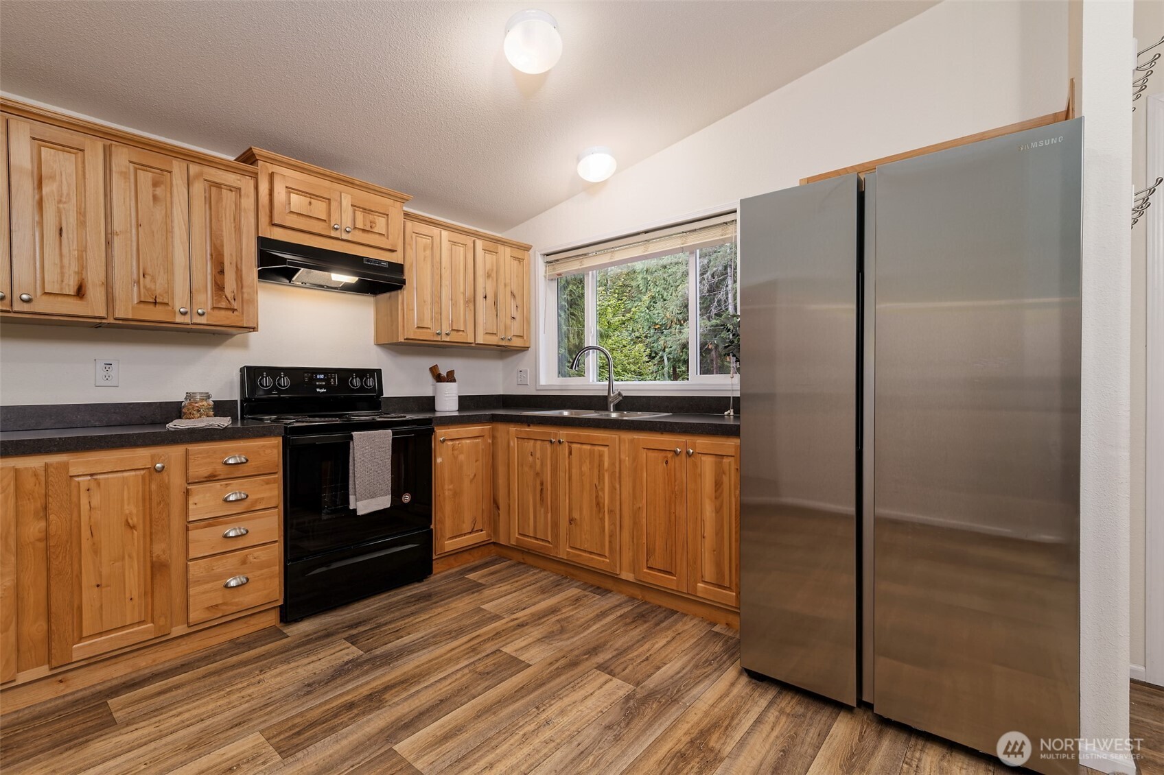 2070 Ne Tahuya River Drive Property Photo 9