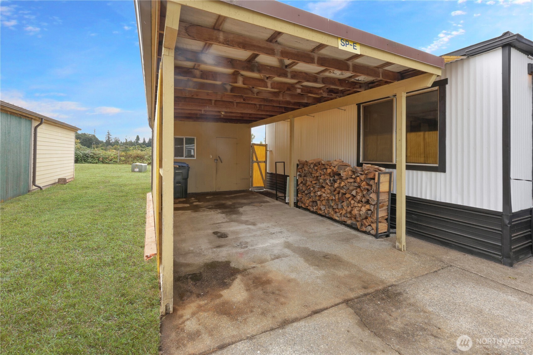 3516 Harrison Avenue E Property Photo 27