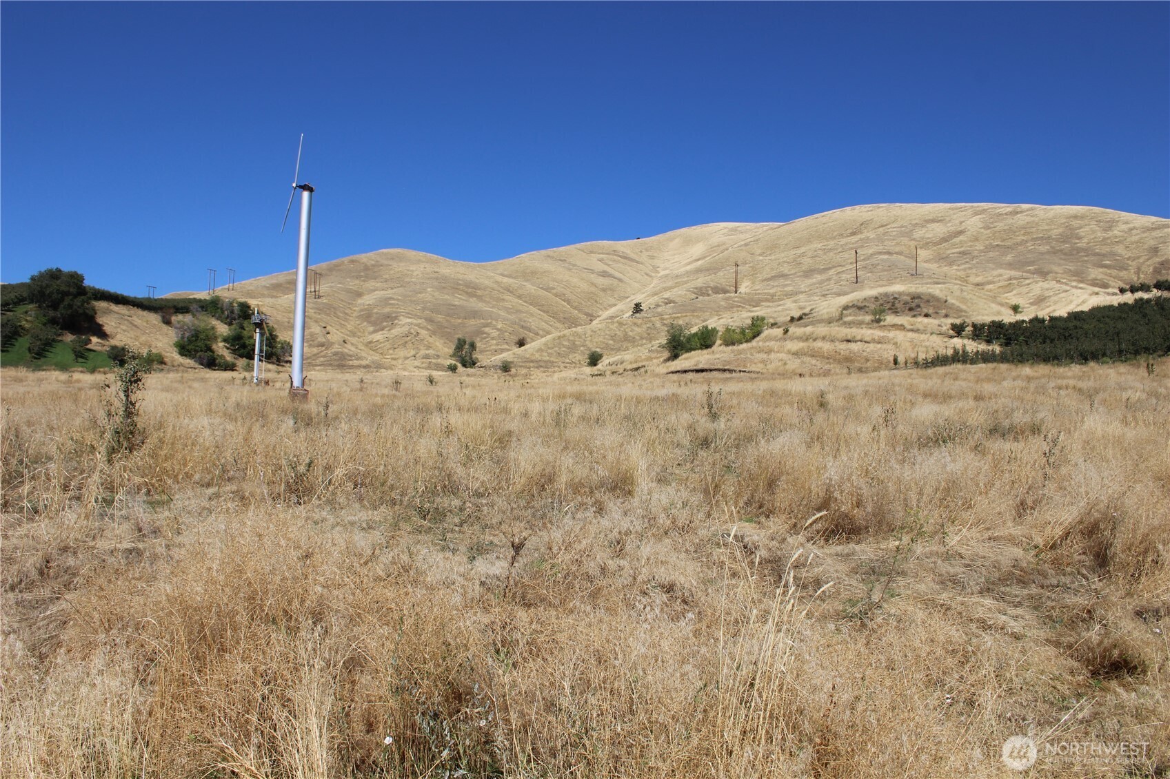 103 Dual Peak Lane Property Photo 20