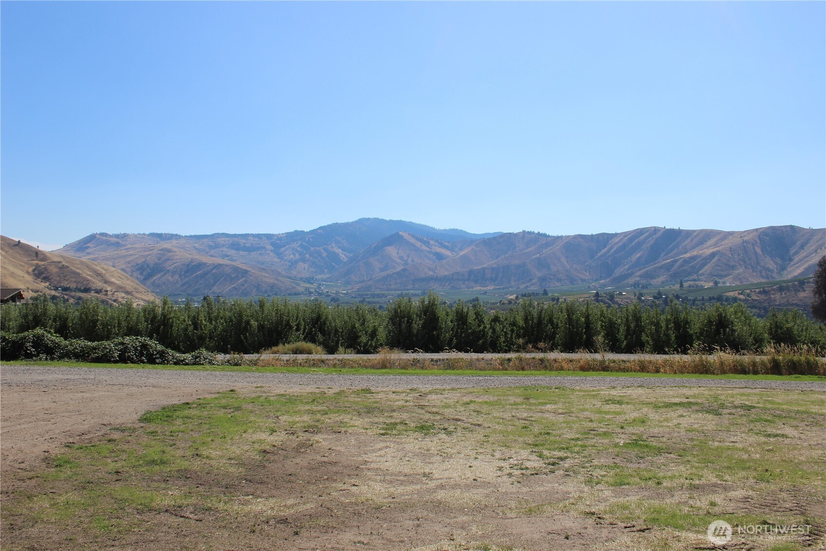 103 Dual Peak Lane Property Photo 22
