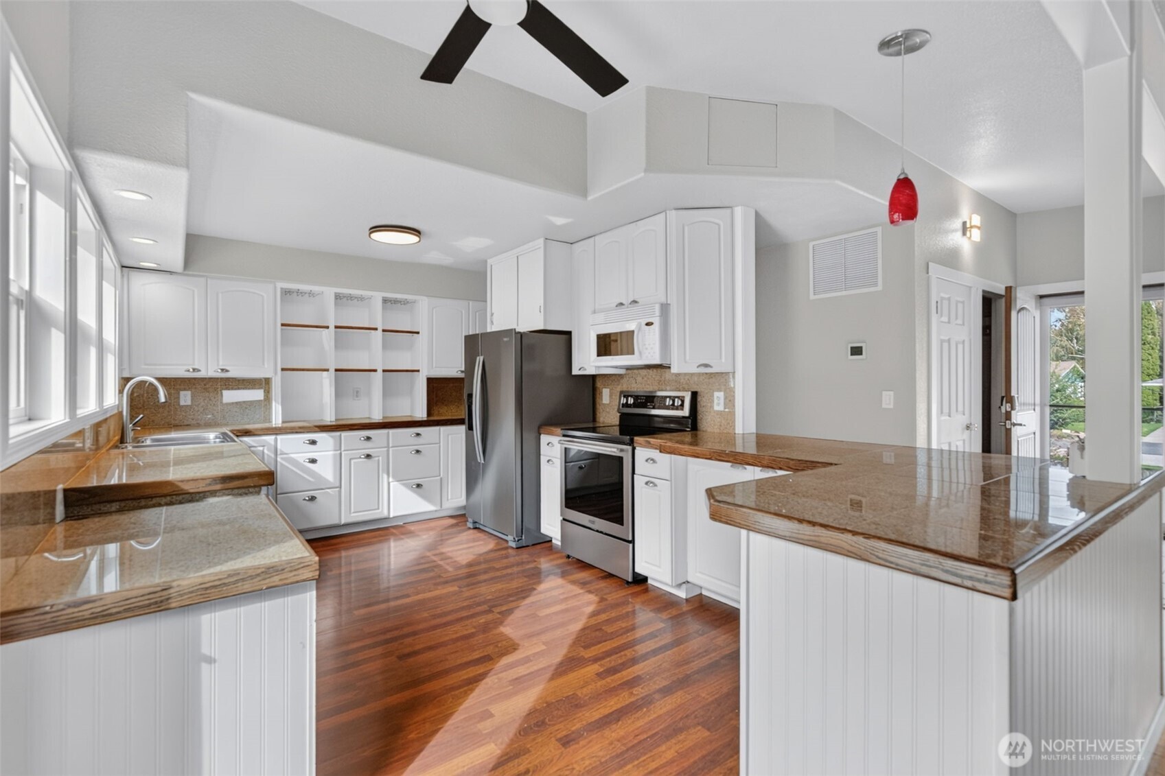 800 Grandview Avenue Property Photo 15
