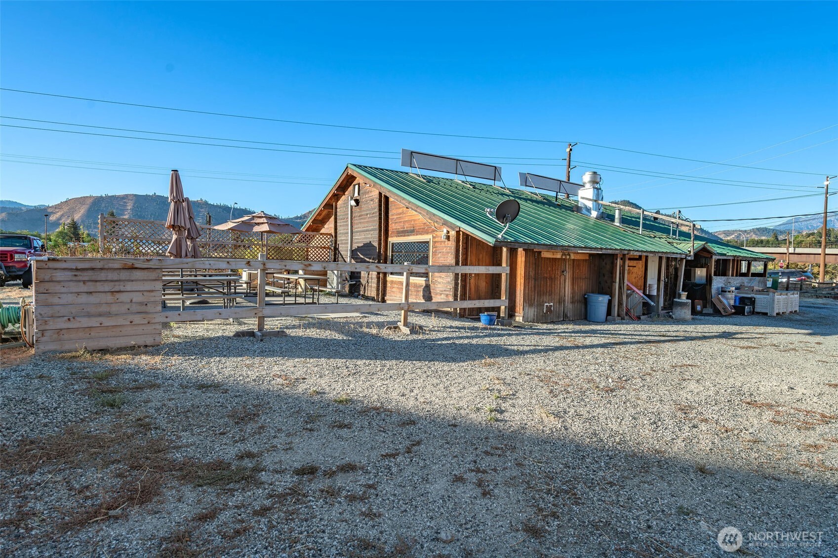 5720 Vale Road Property Photo 4
