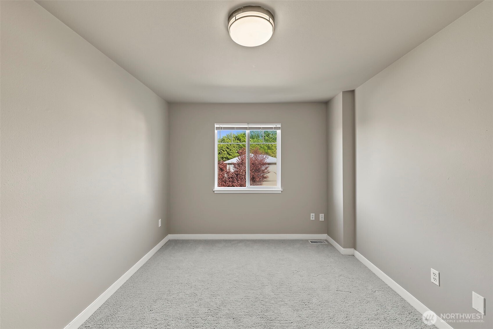 5137 S 303rd Place Property Photo 28