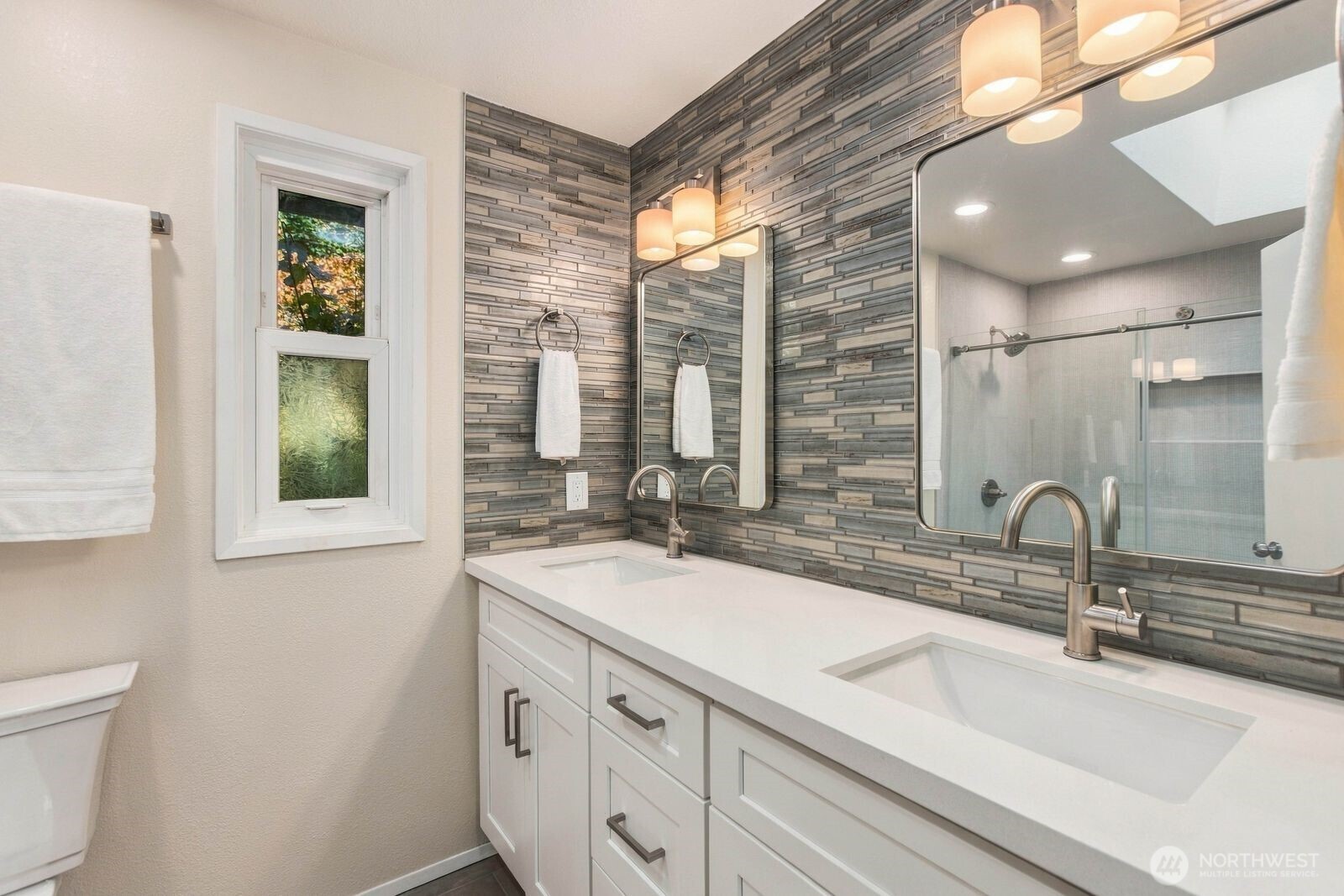 7011 165th Place Property Photo 15