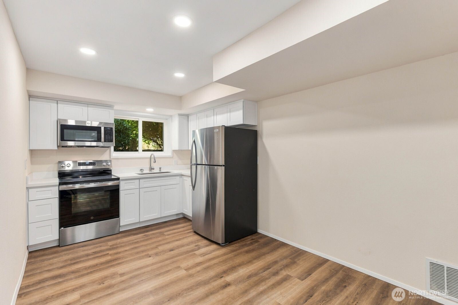 7011 165th Place Property Photo 22