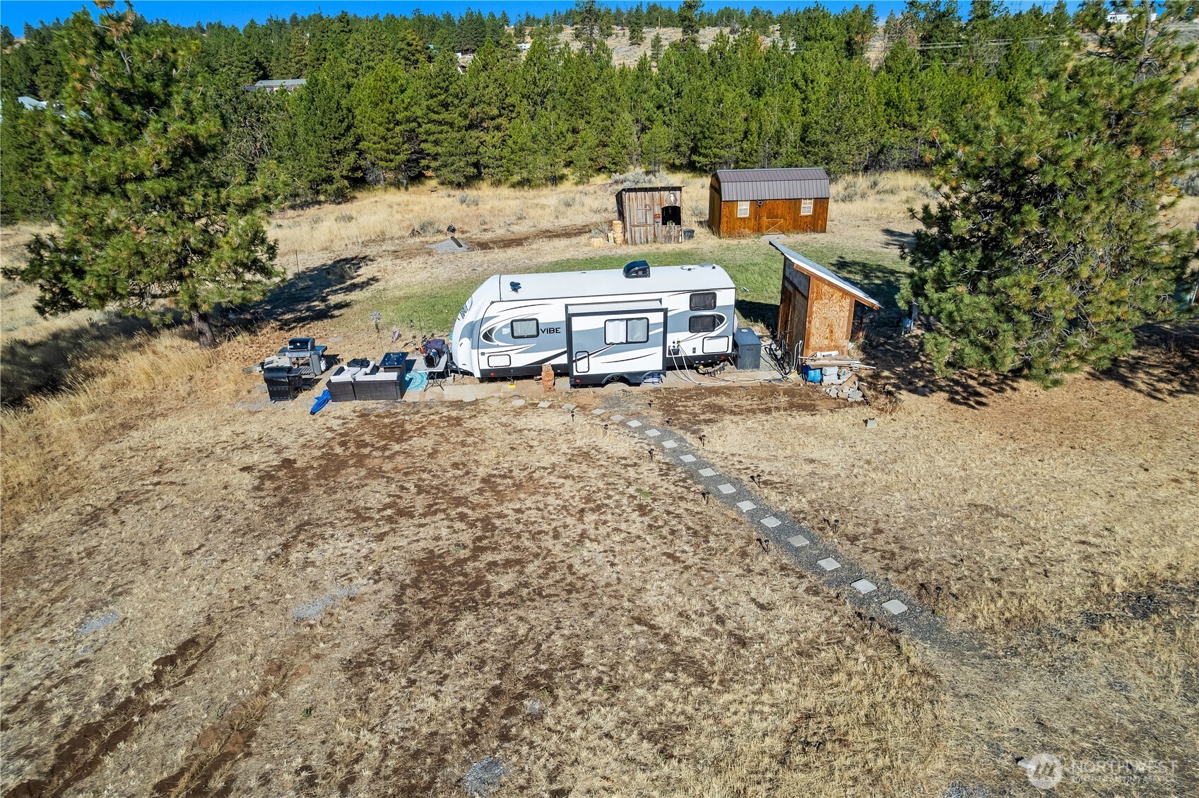 303 Sunset Way Property Photo 4