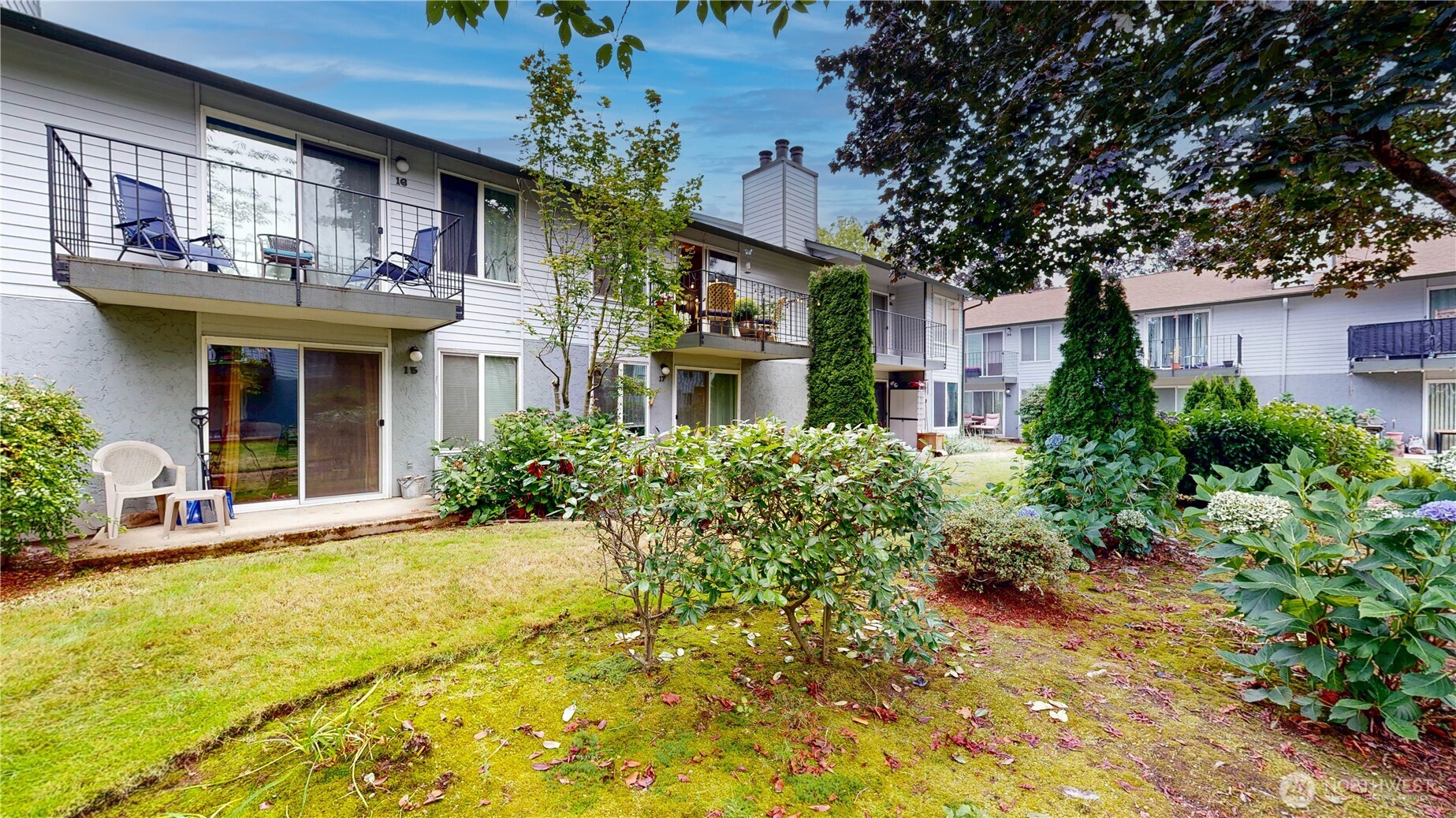 1840 Central Place B18 Property Photo 11