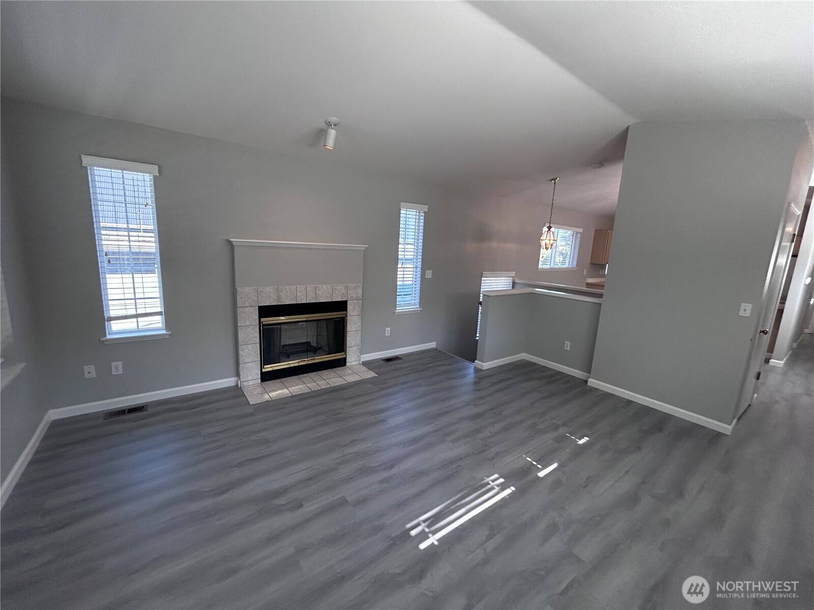 8830 2nd Avenue Property Photo 4