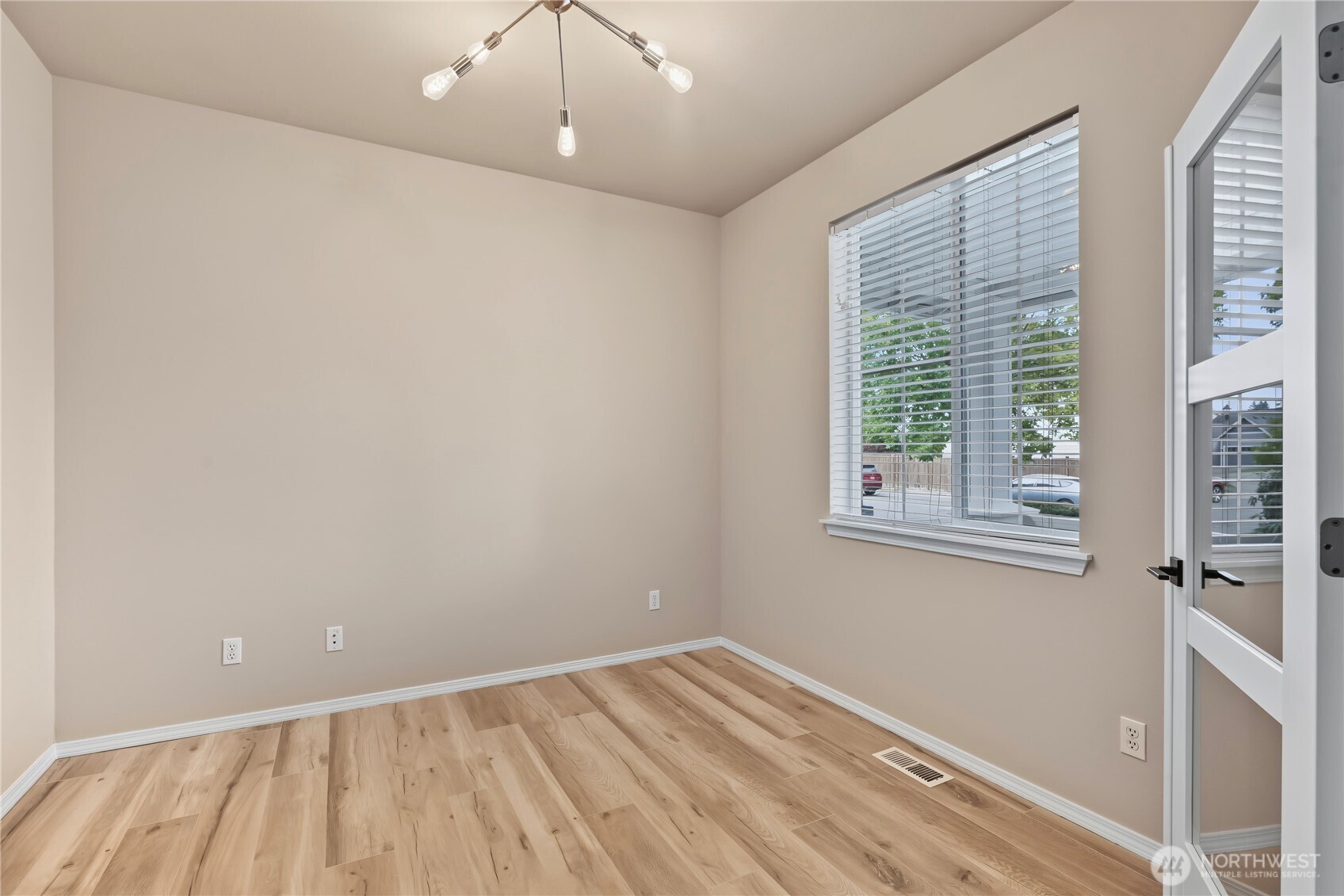 18009 36th Avenue Property Photo 5