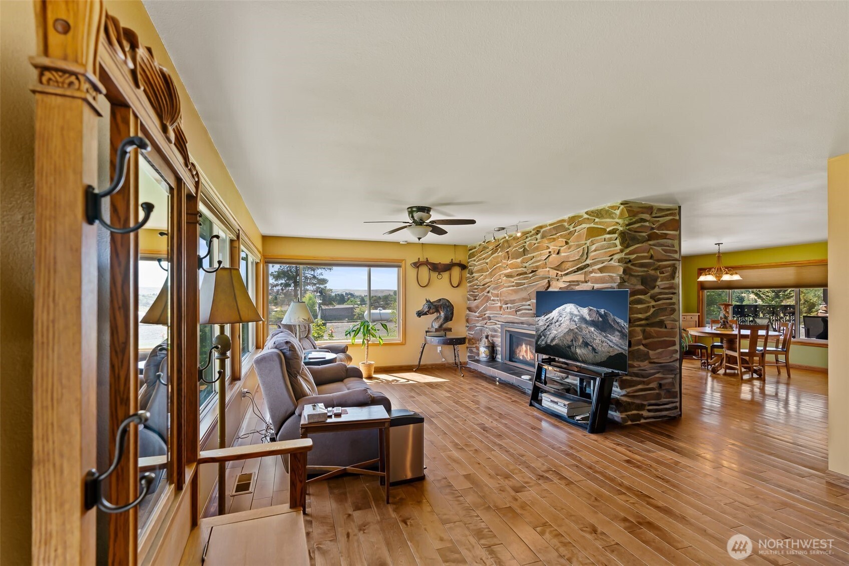 3672 N Wenas Road Property Photo 18
