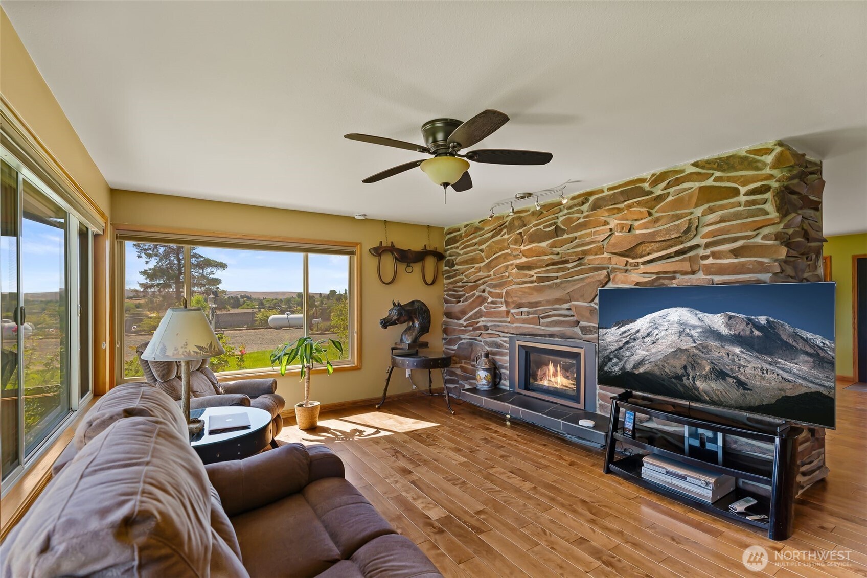 3672 N Wenas Road Property Photo 19