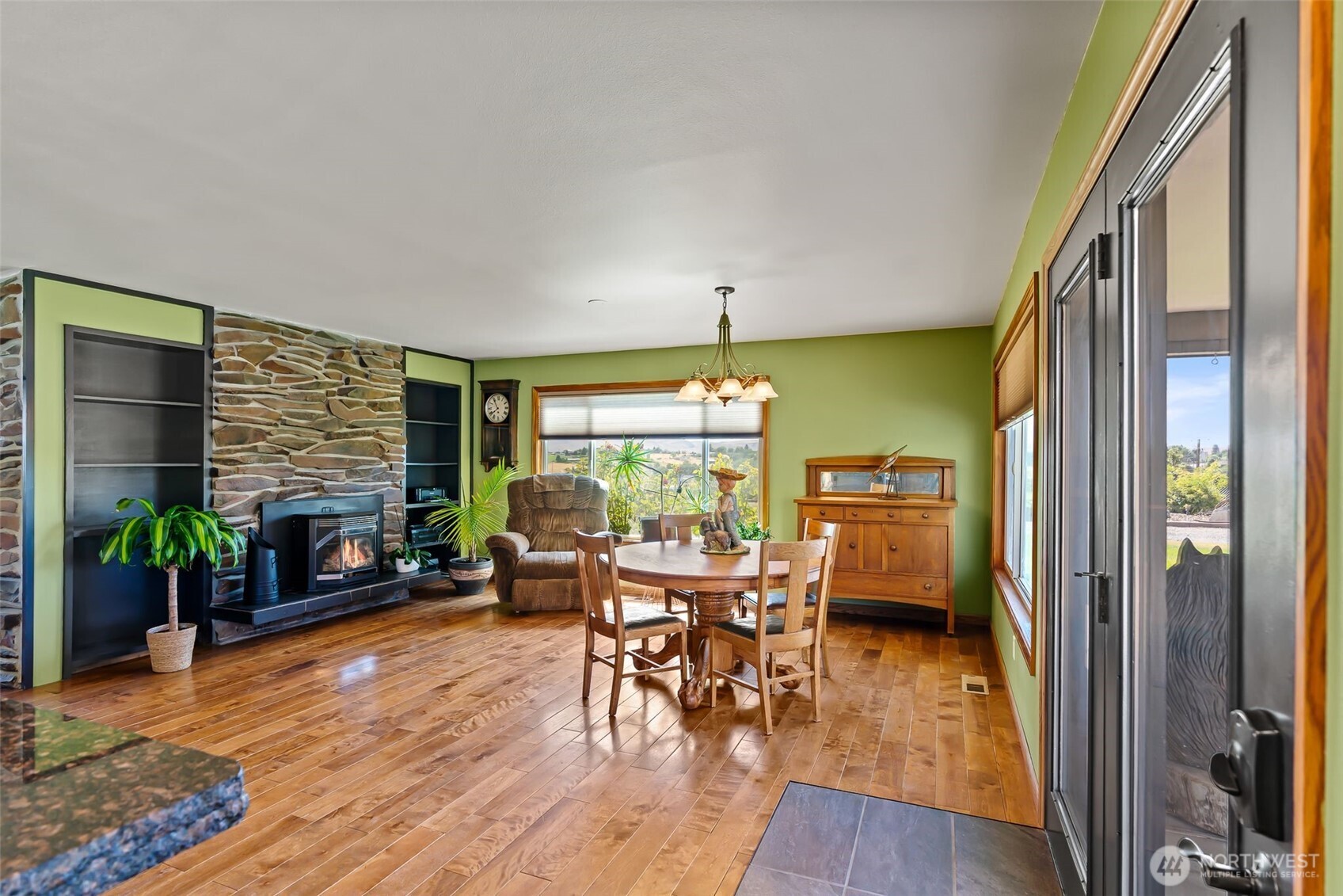 3672 N Wenas Road Property Photo 26