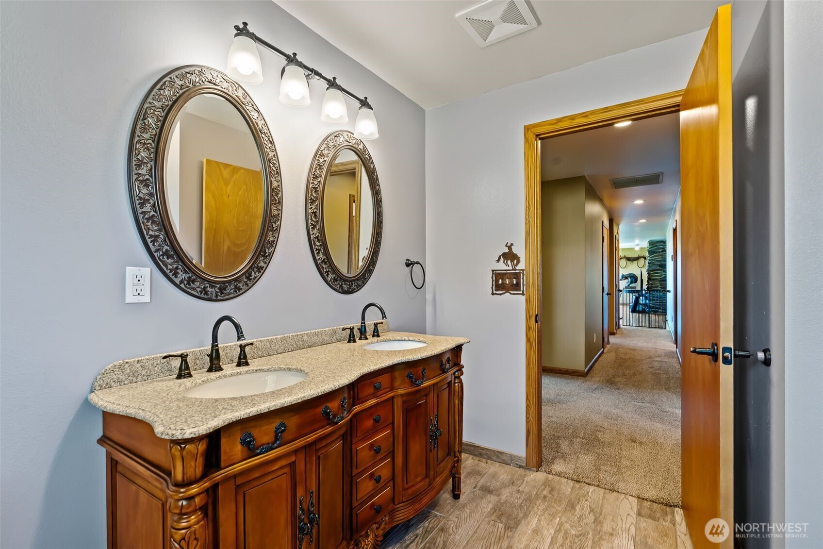 3672 N Wenas Road Property Photo 30