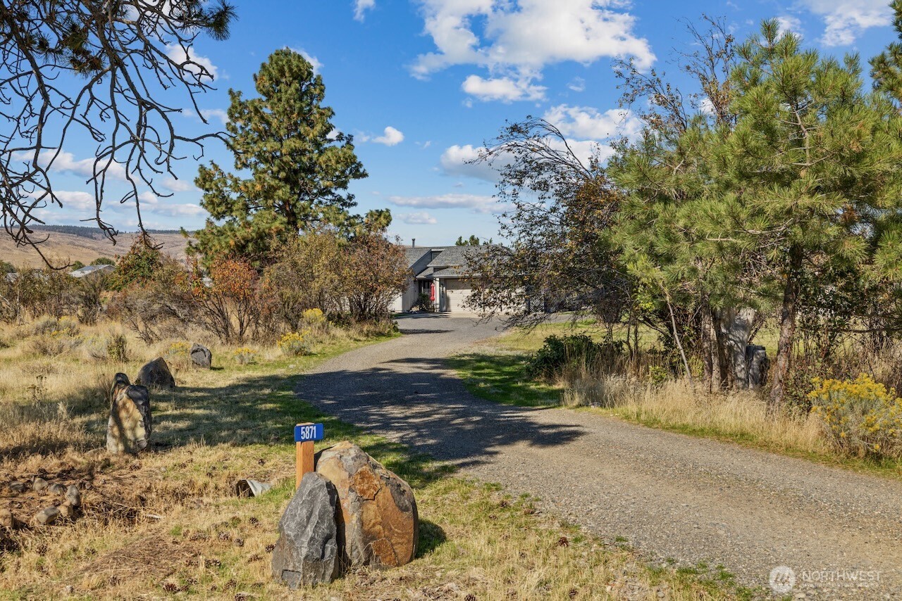 5871 Cove Road Property Photo 3