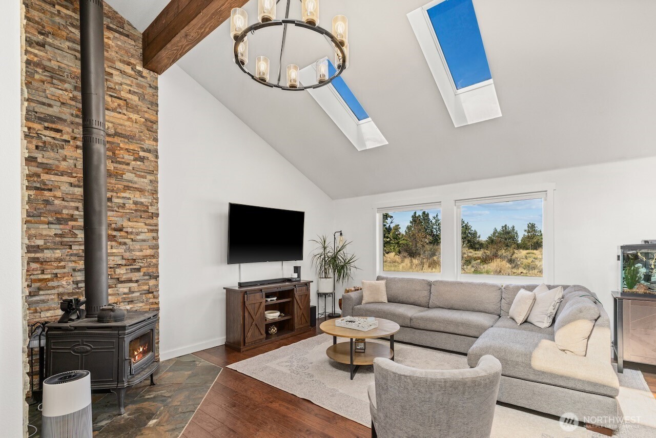 5871 Cove Road Property Photo 7