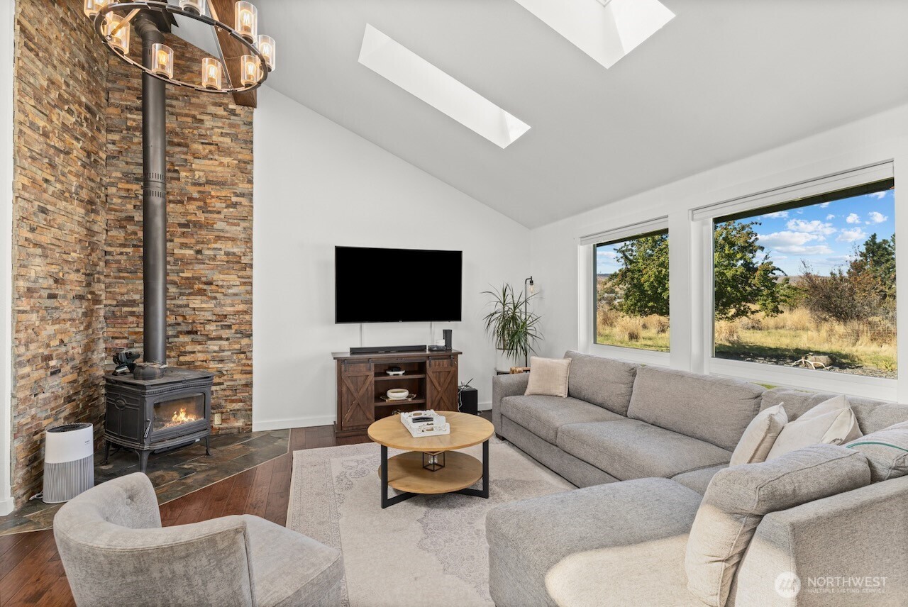 5871 Cove Road Property Photo 8
