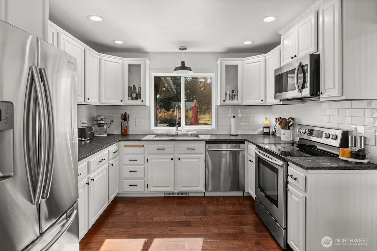 5871 Cove Road Property Photo 16