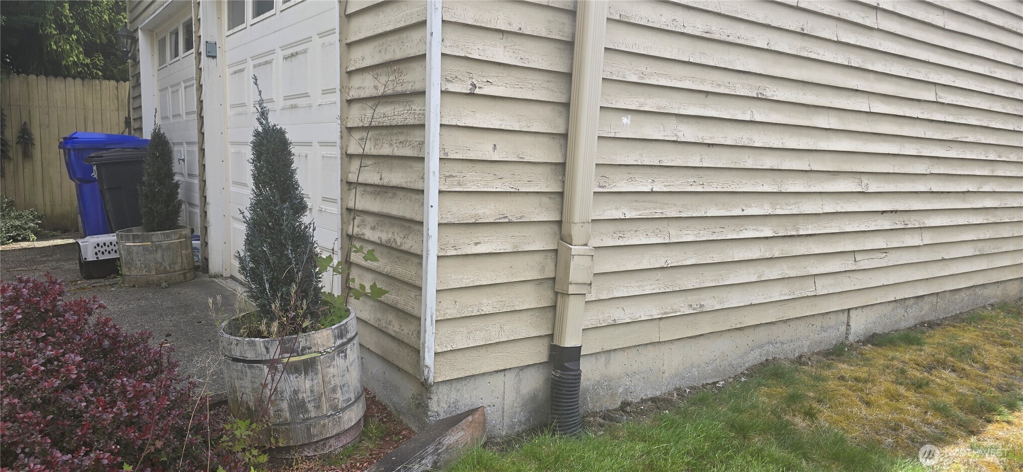 202 Se 94th Street Property Photo 2