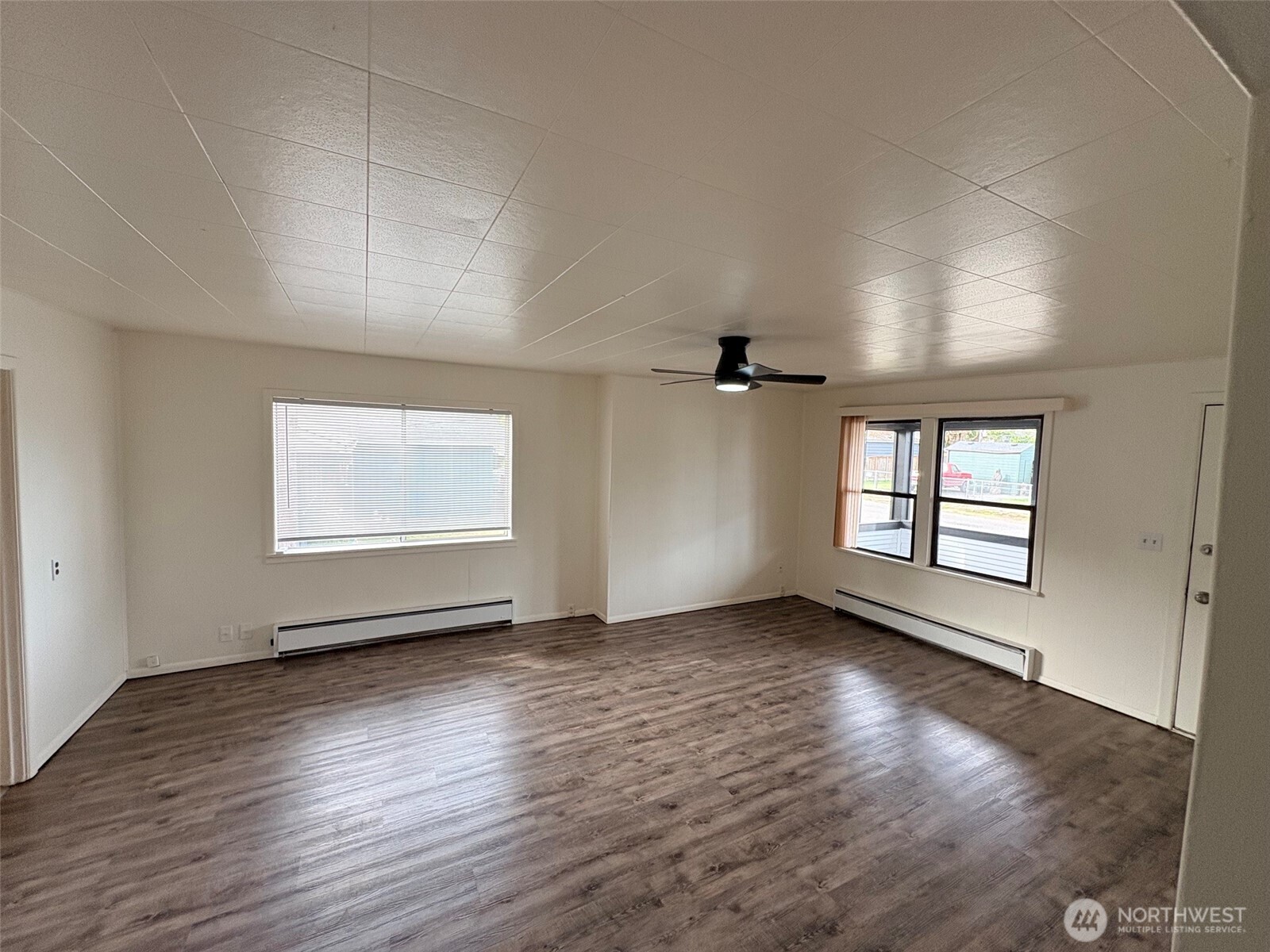 1012 S 6th Street Property Photo 2