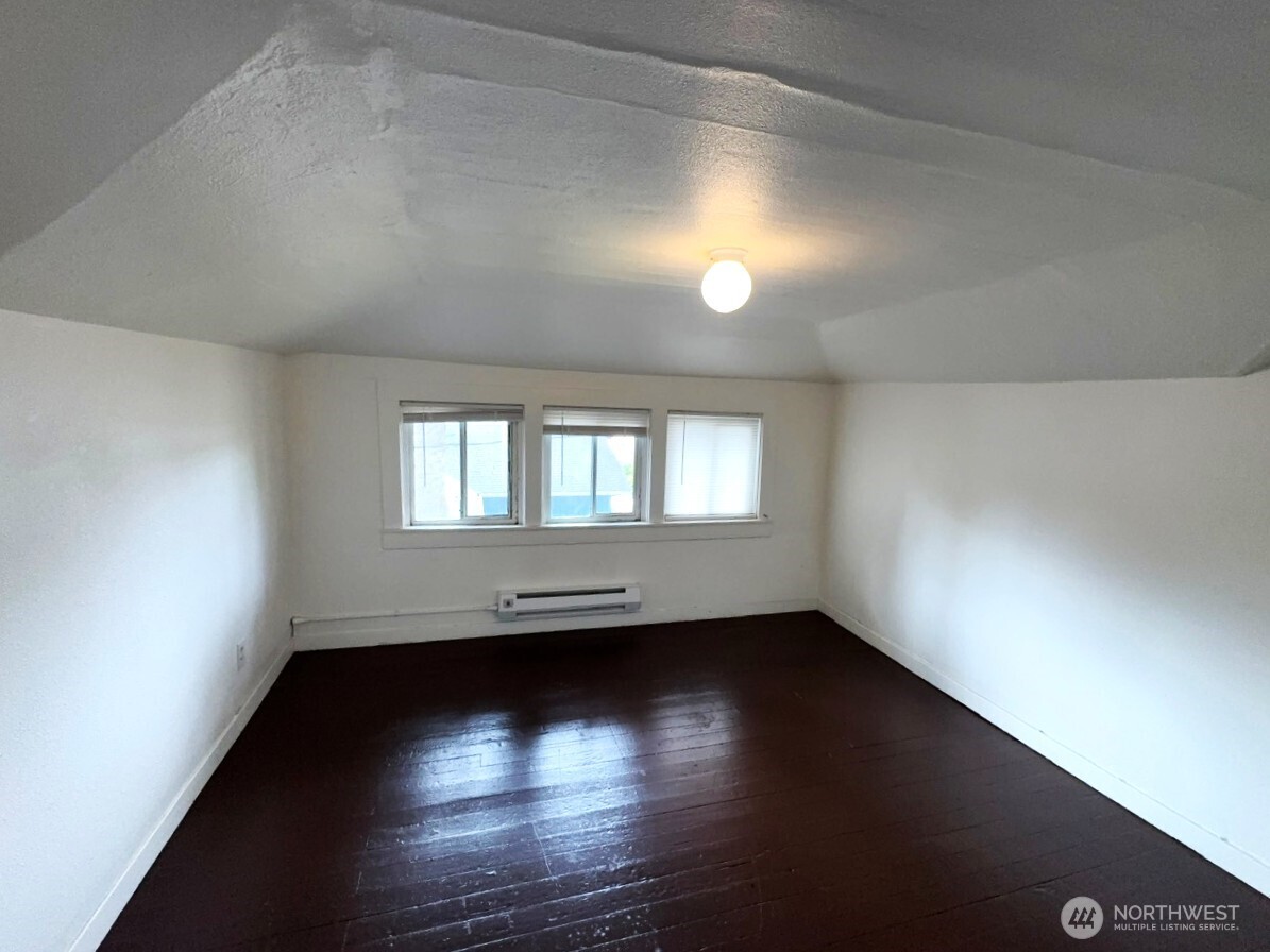 1012 S 6th Street Property Photo 11