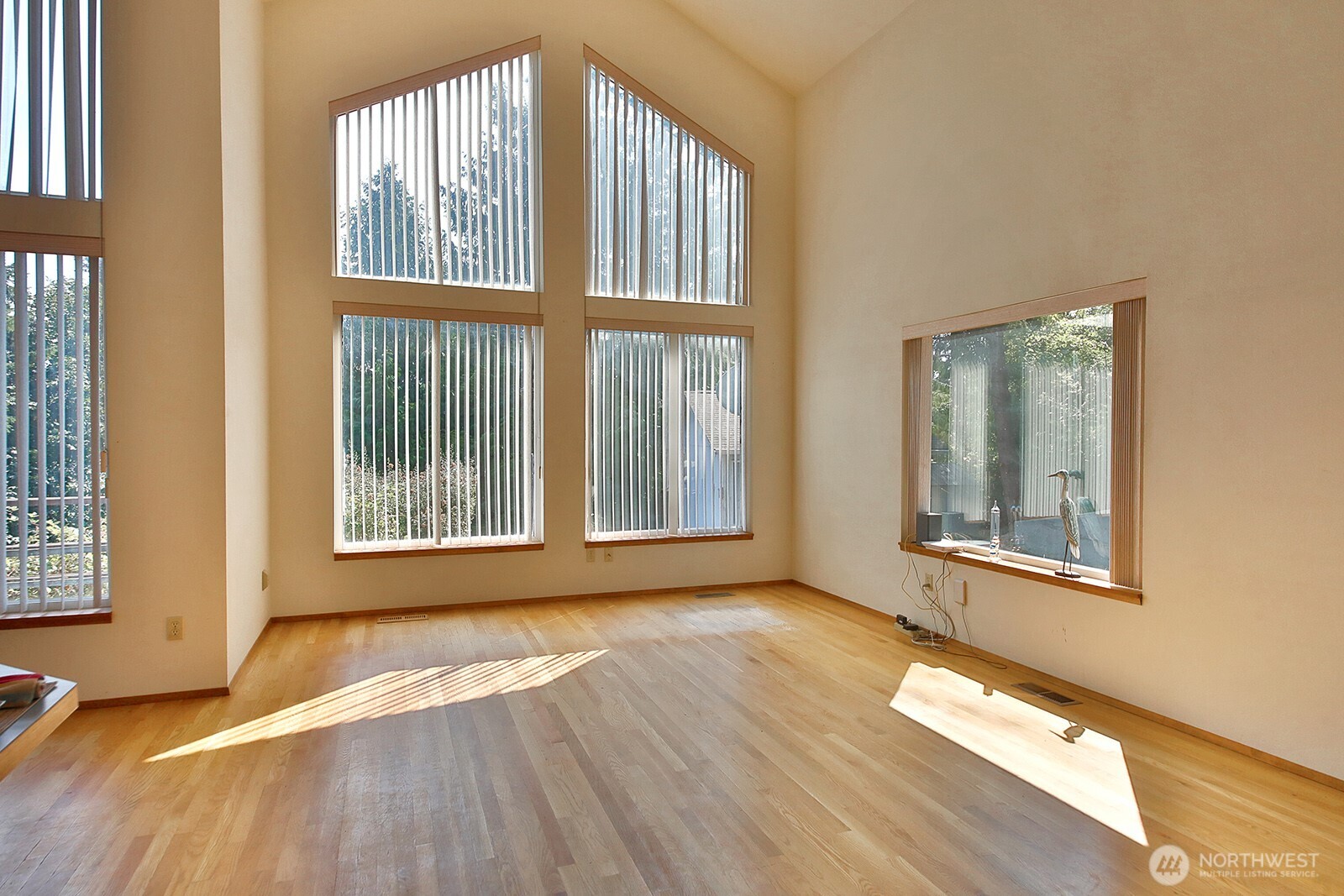 8057 Island Court Property Photo 5