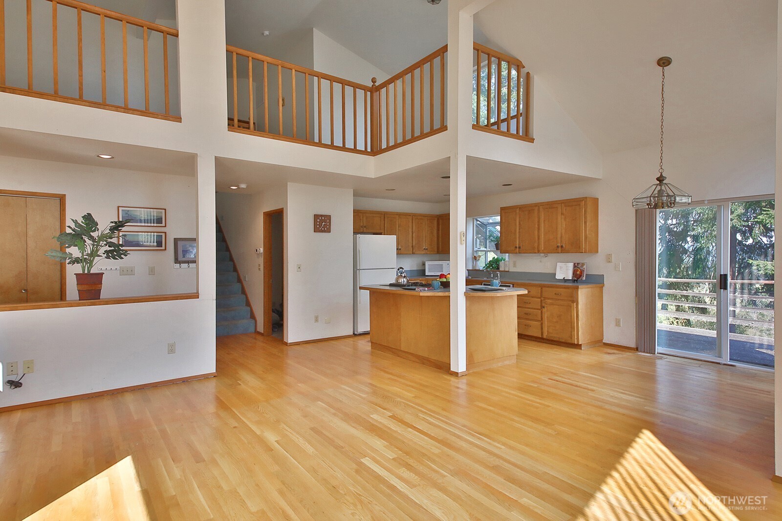 8057 Island Court Property Photo 7