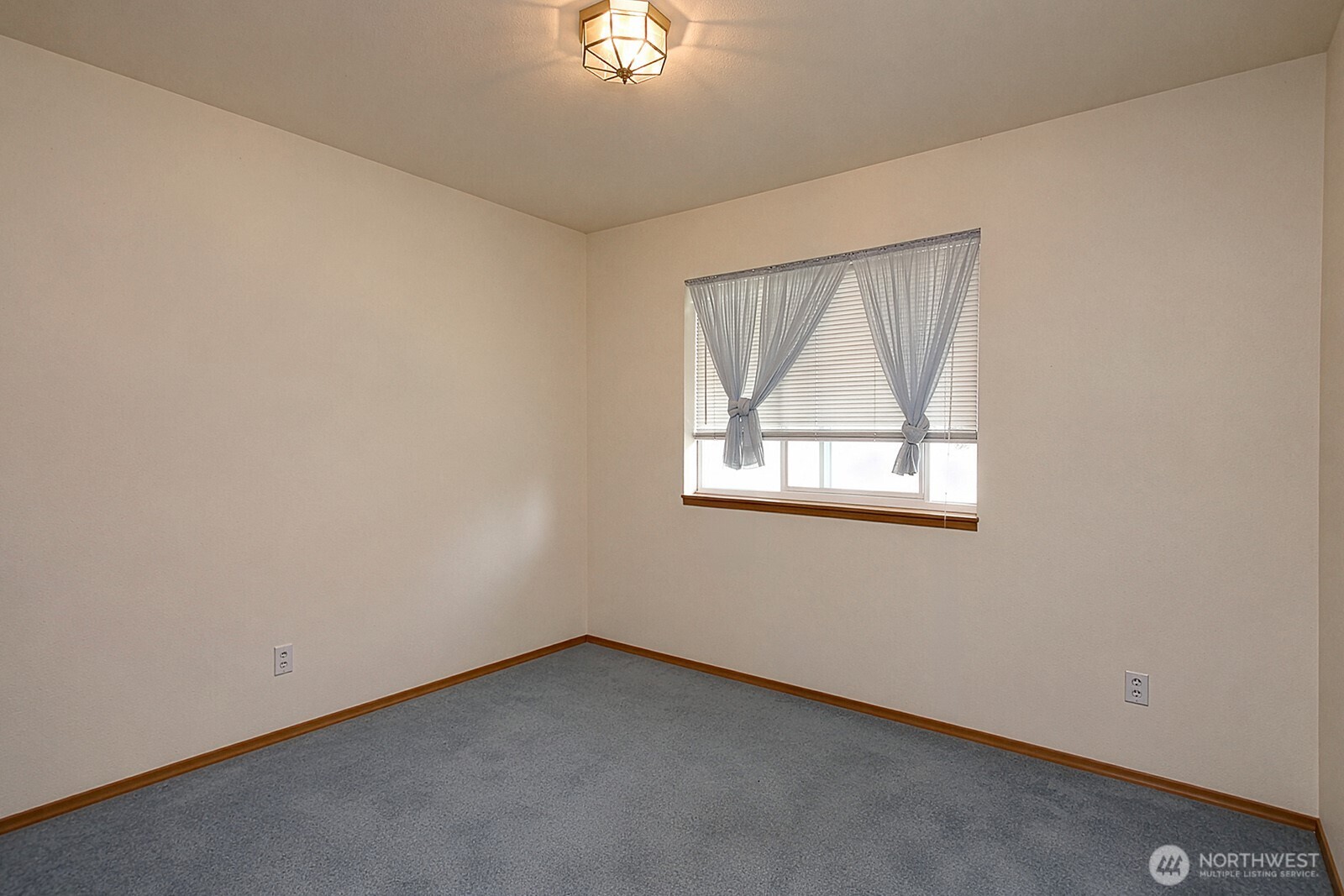 8057 Island Court Property Photo 12