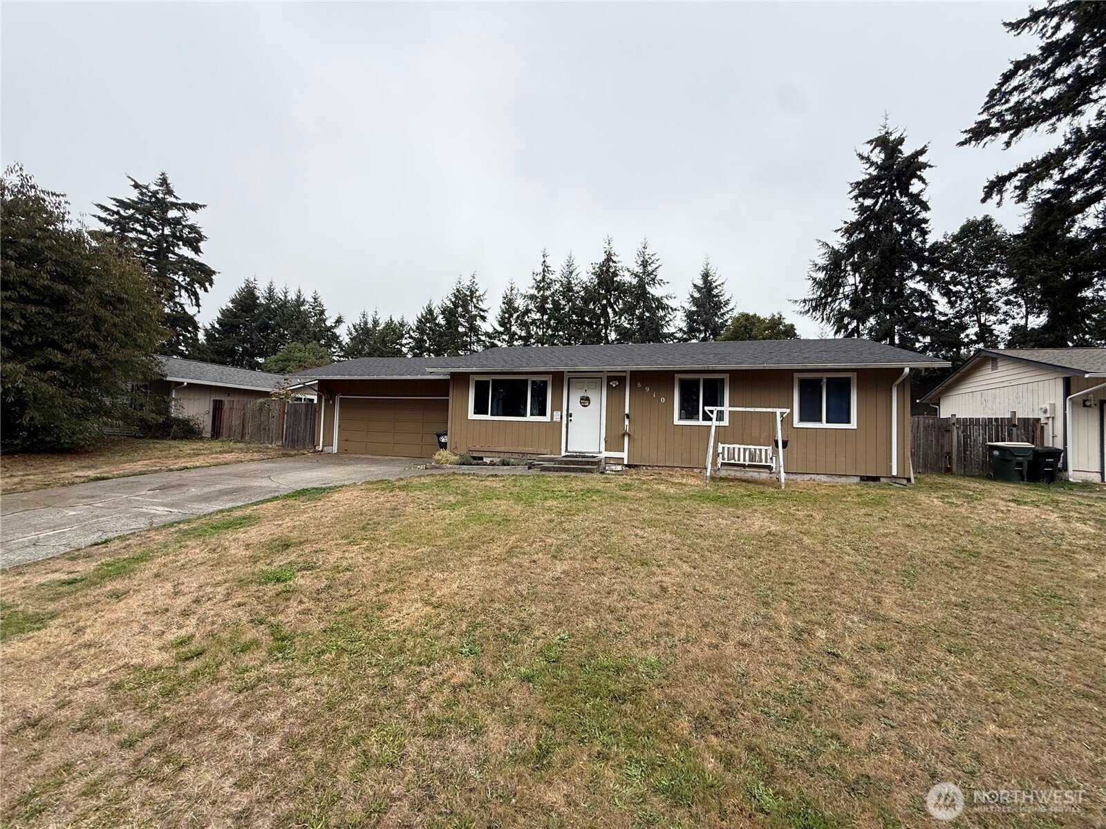 8910 NE Quinault Loop Property Photo 1