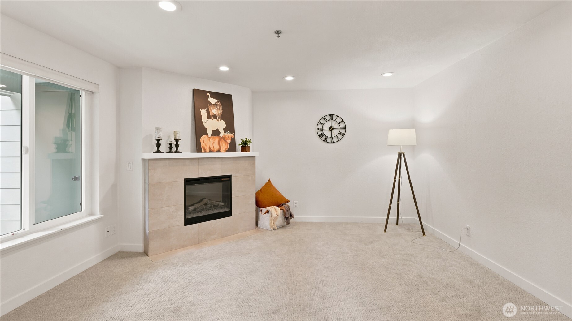 220 Ne Dogwood Street B301 Property Photo 6
