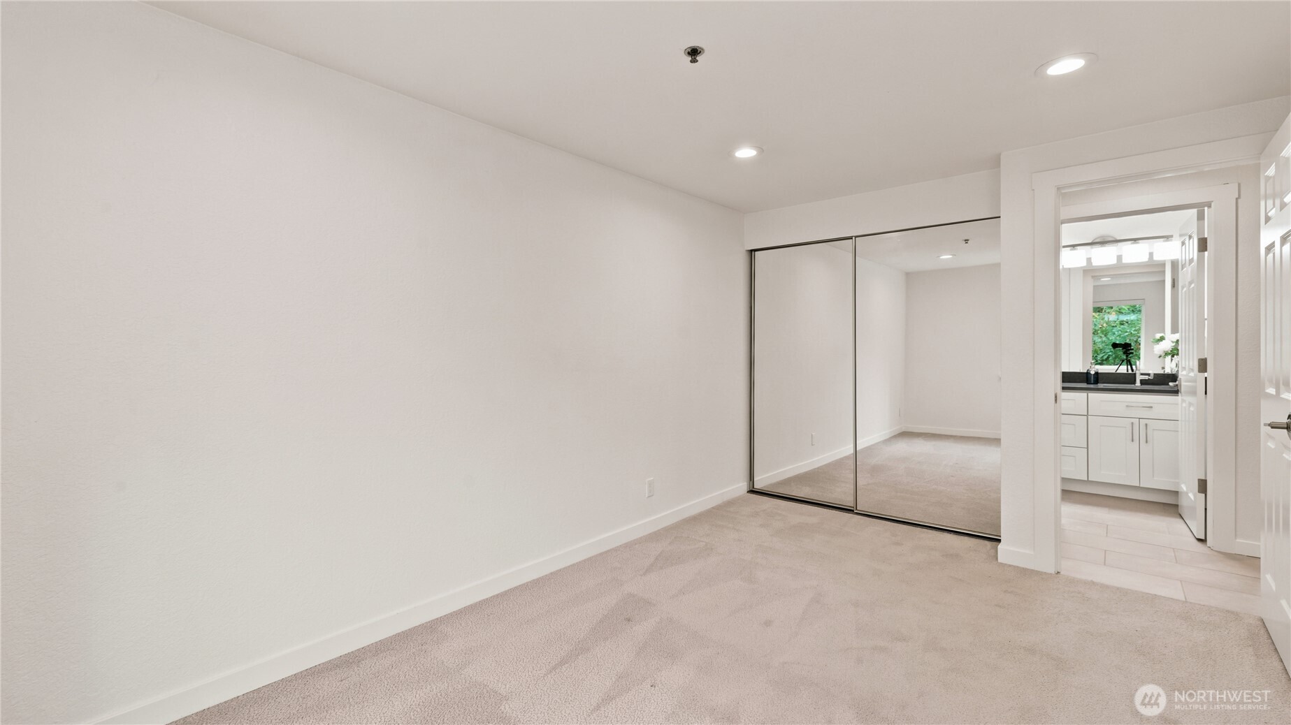 220 Ne Dogwood Street B301 Property Photo 19