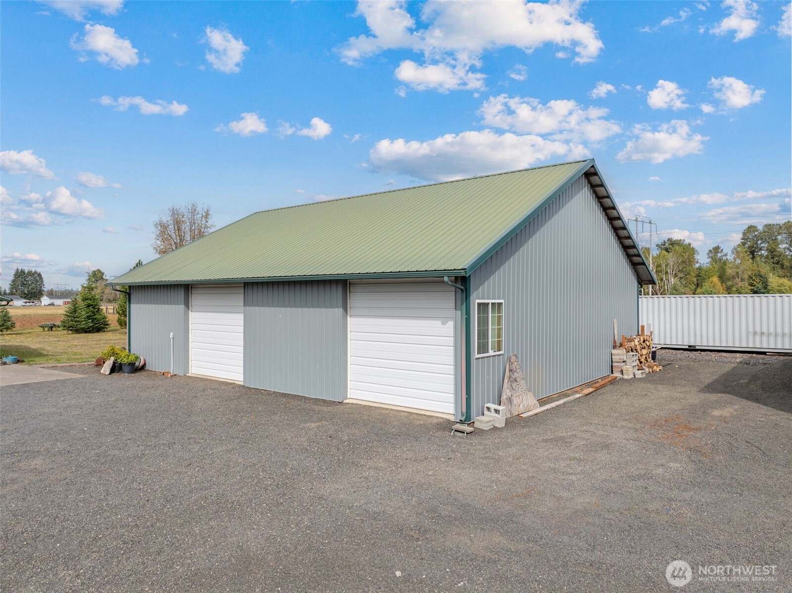 829 Gish Road Property Photo 11