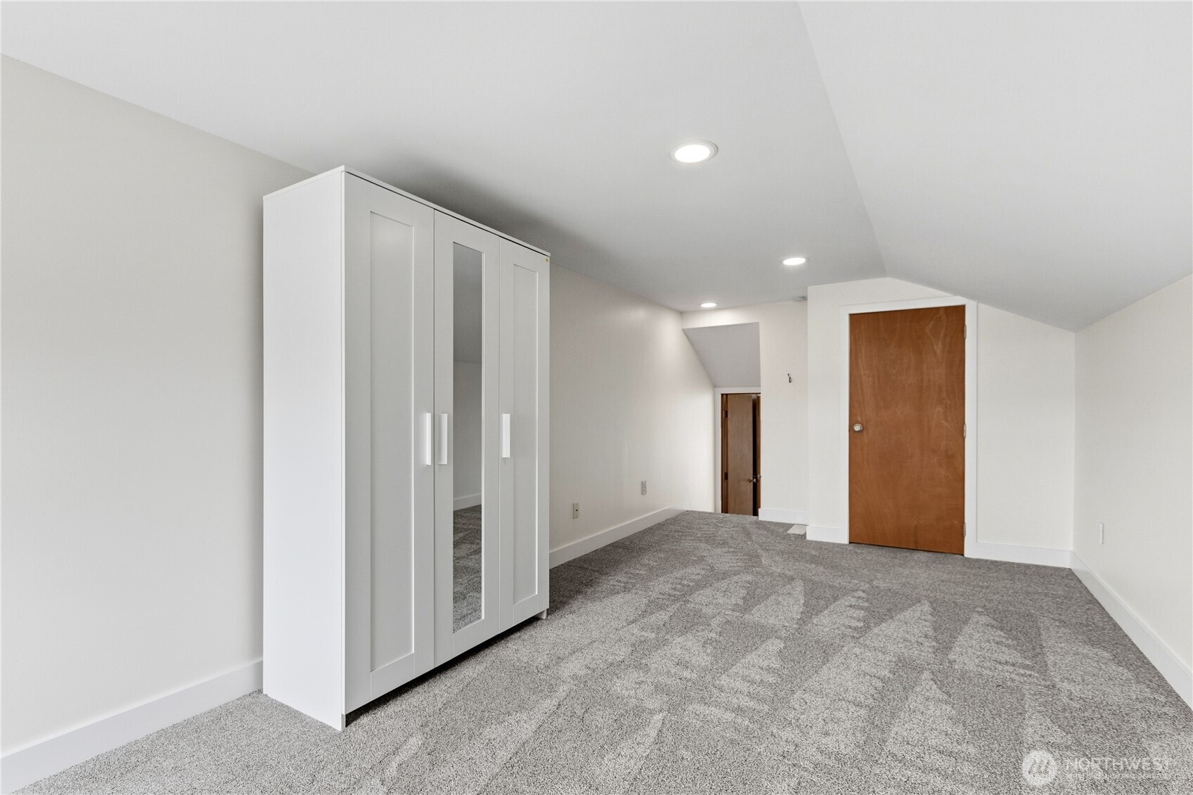 5306 Beach Drive Property Photo 22