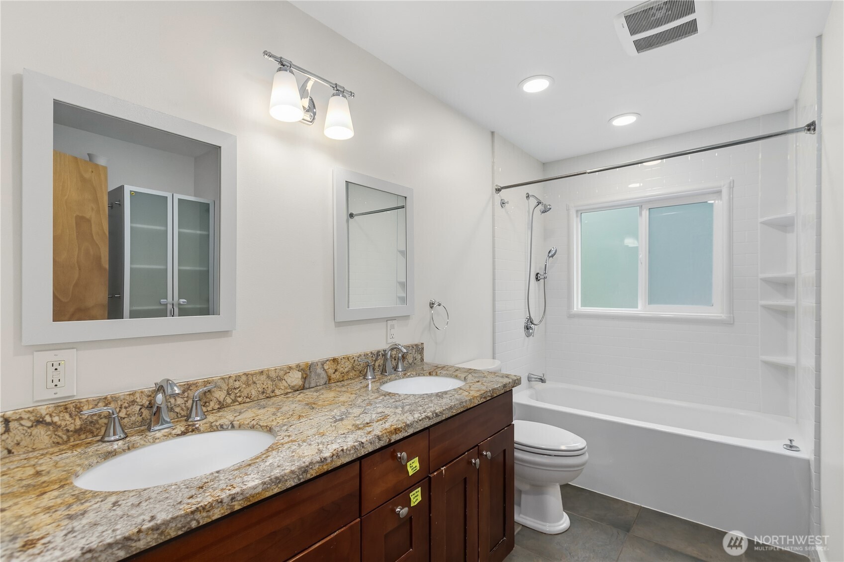 5306 Beach Drive Property Photo 23