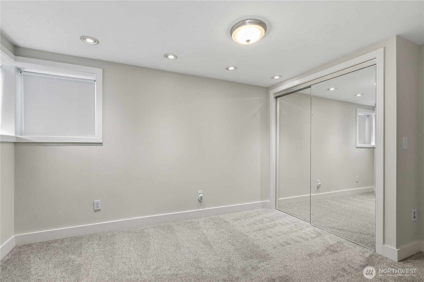 5306 Beach Drive Property Photo 26