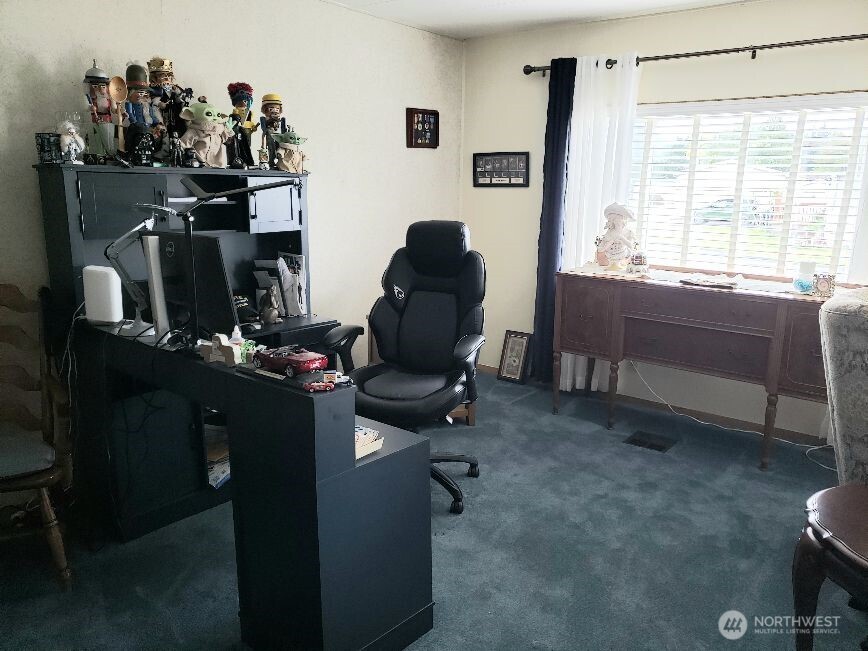 1181 Spruce Drive Property Photo 9